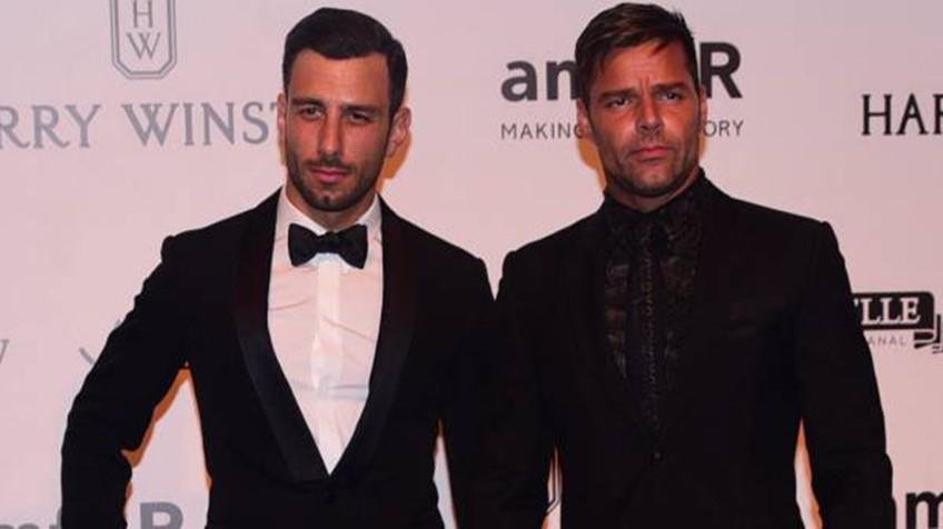 Ricky Martin, ¿postergó la boda con su novio o le sacaron tarjeta roja por infiel?