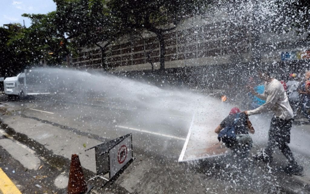 Varias personas resultaron heridas tras una protesta opositora en Venezuela