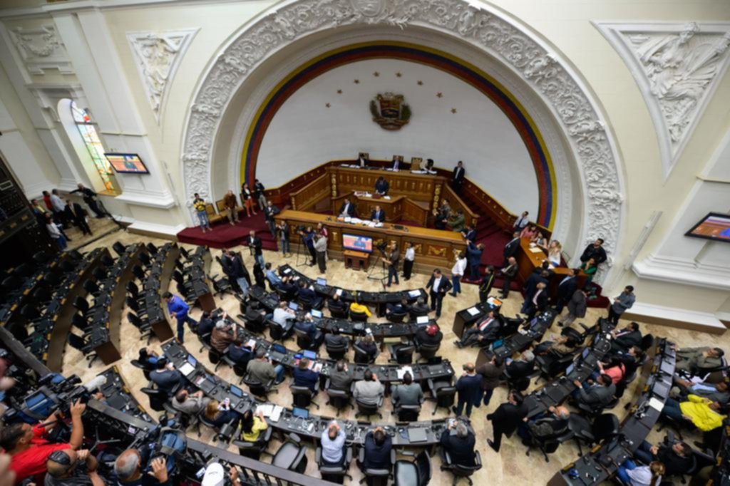 El Congreso de Venezuela inicia el proceso para remover a la Corte