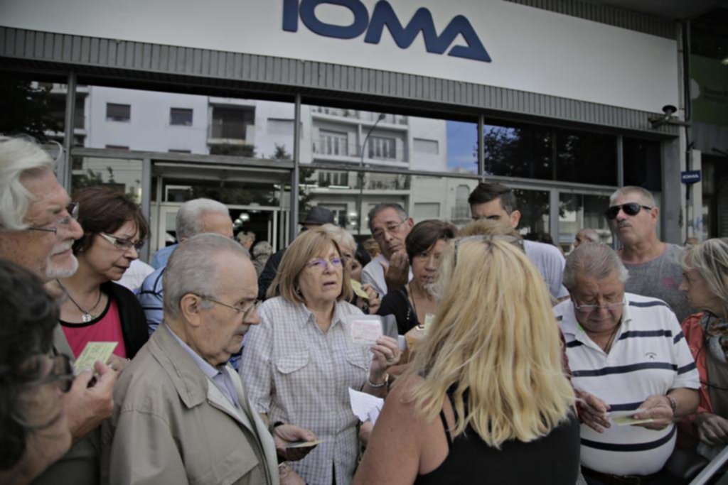 Descentralizan la entrega de nuevas credenciales a los afiliados de IOMA