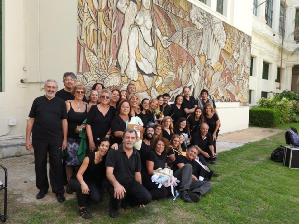 Los clubes, con actividades a pleno