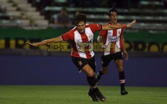 La noche del Vasco: "estoy feliz, uno nunca hace dos goles"