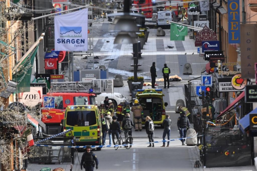 El terror ahora golpeó en Suecia: 4 muertos y un sospechoso detenido