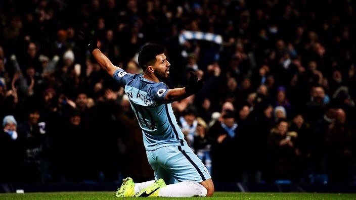 Con gol del "Kun" Agüero el City se impuso sobre el Hull City