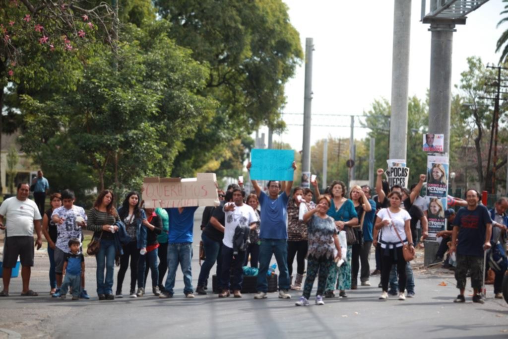 Tensión y desalojo en 1 y 38
