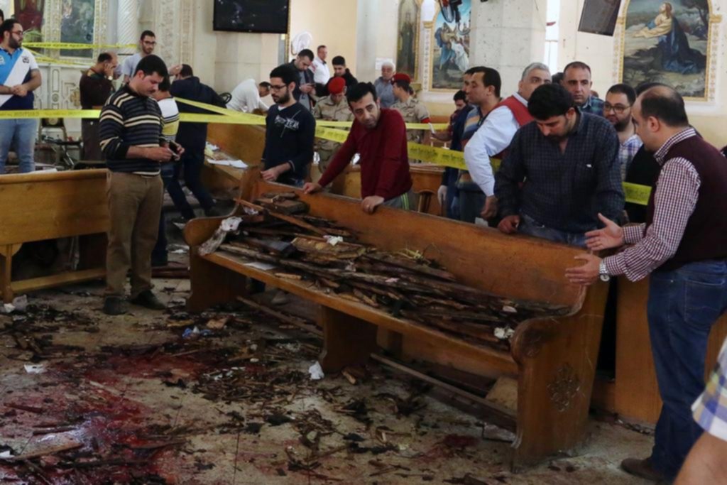 Doble atentado contra iglesias cristianas en Egipto: 45 muertos