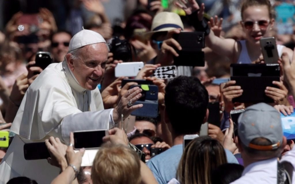 Ya funciona la "lavandería del papa Francisco"