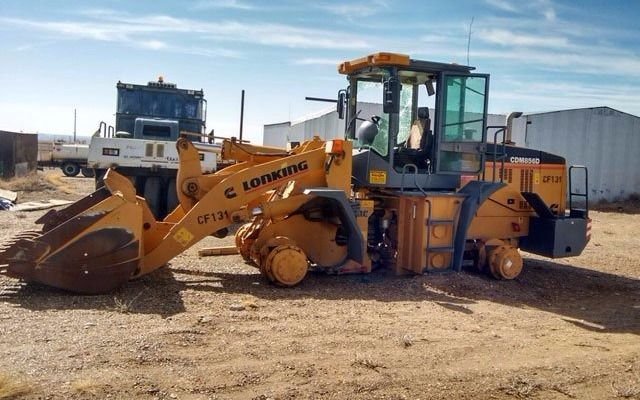 Confirman la entrega a Vialidad Nacional de maquinaria de empresa de Lázaro Báez