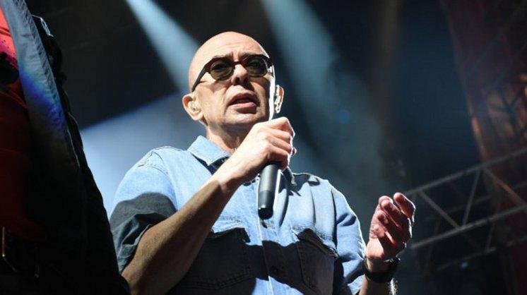 El “Indio” cantó, aunque aclaró que no podía hablar demasiado por “problemas legales”
