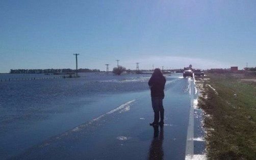 La mitad de General Villegas permanece bajo el agua