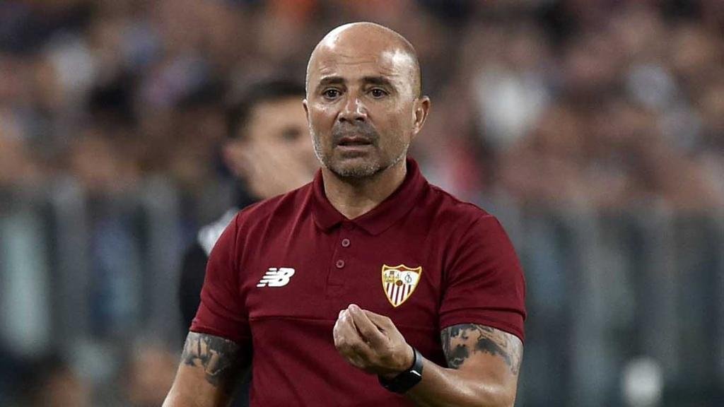 Sevilla abre el paraguas por temor a que la AFA se lleve a Sampaoli