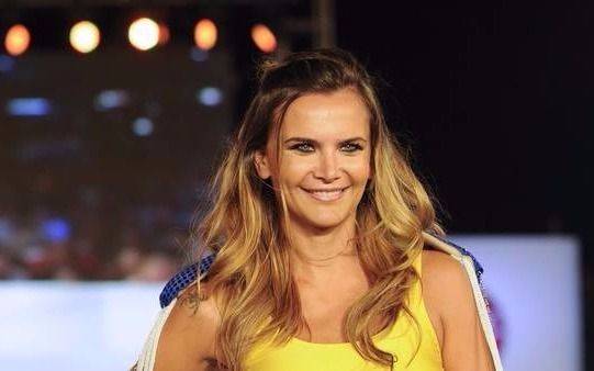 Amalia Granata sorprendió en las redes con sus masajes hot