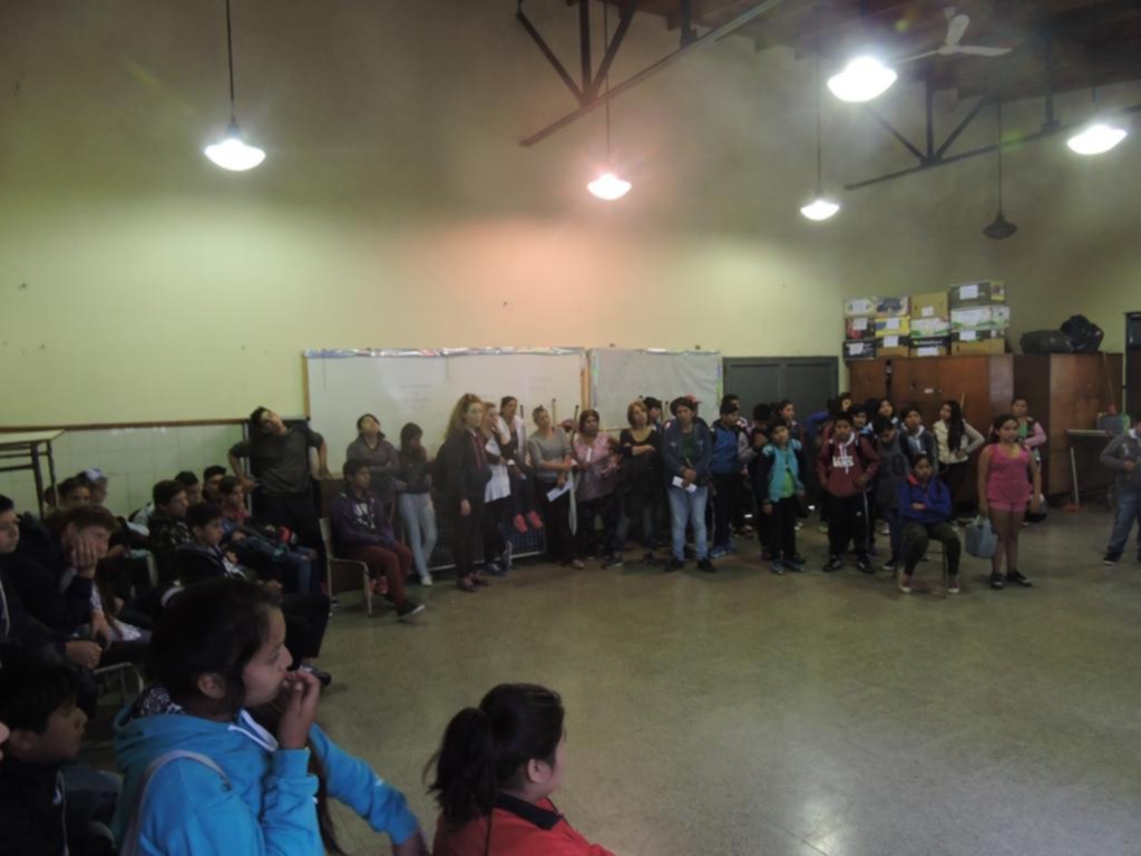 Más de 7 mil secundarios, sin clases por falta de profesores