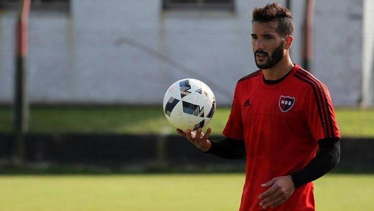 Newell’s tendría dos variantes