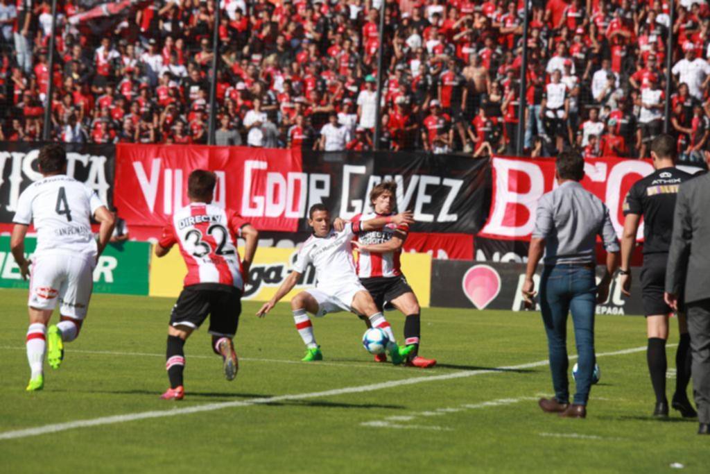 Estudiantes le ofreció un año más de contrato a Vivas