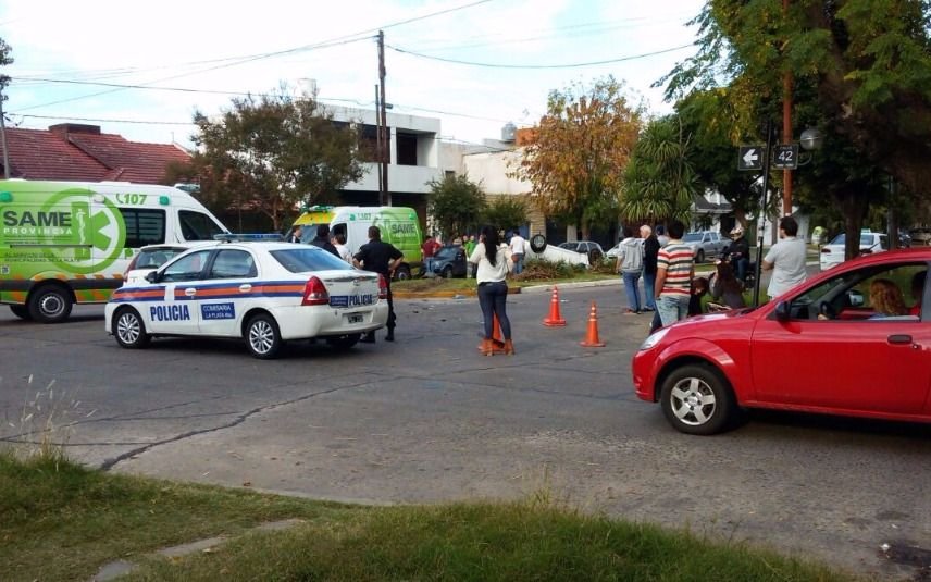 Más incidentes viales: Choque y vuelco en 25 y 42