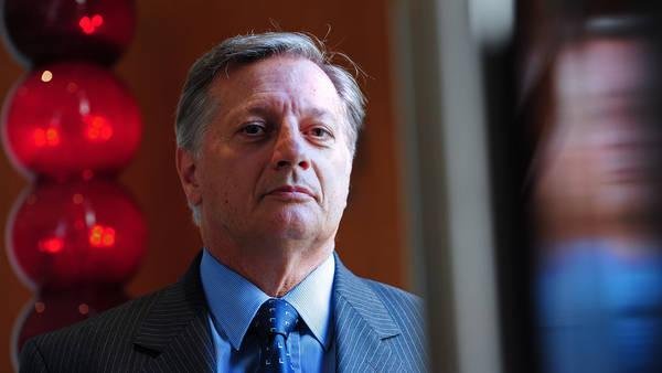 Pelea en el Ministerio de Energía: Aranguren le respondió a Sureda