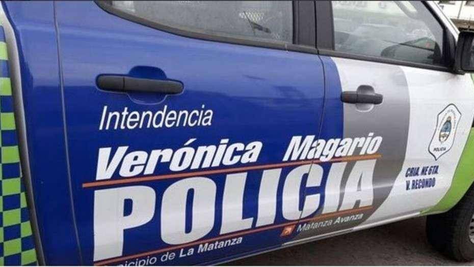 Magario “firmó” patrullas y hay polémica