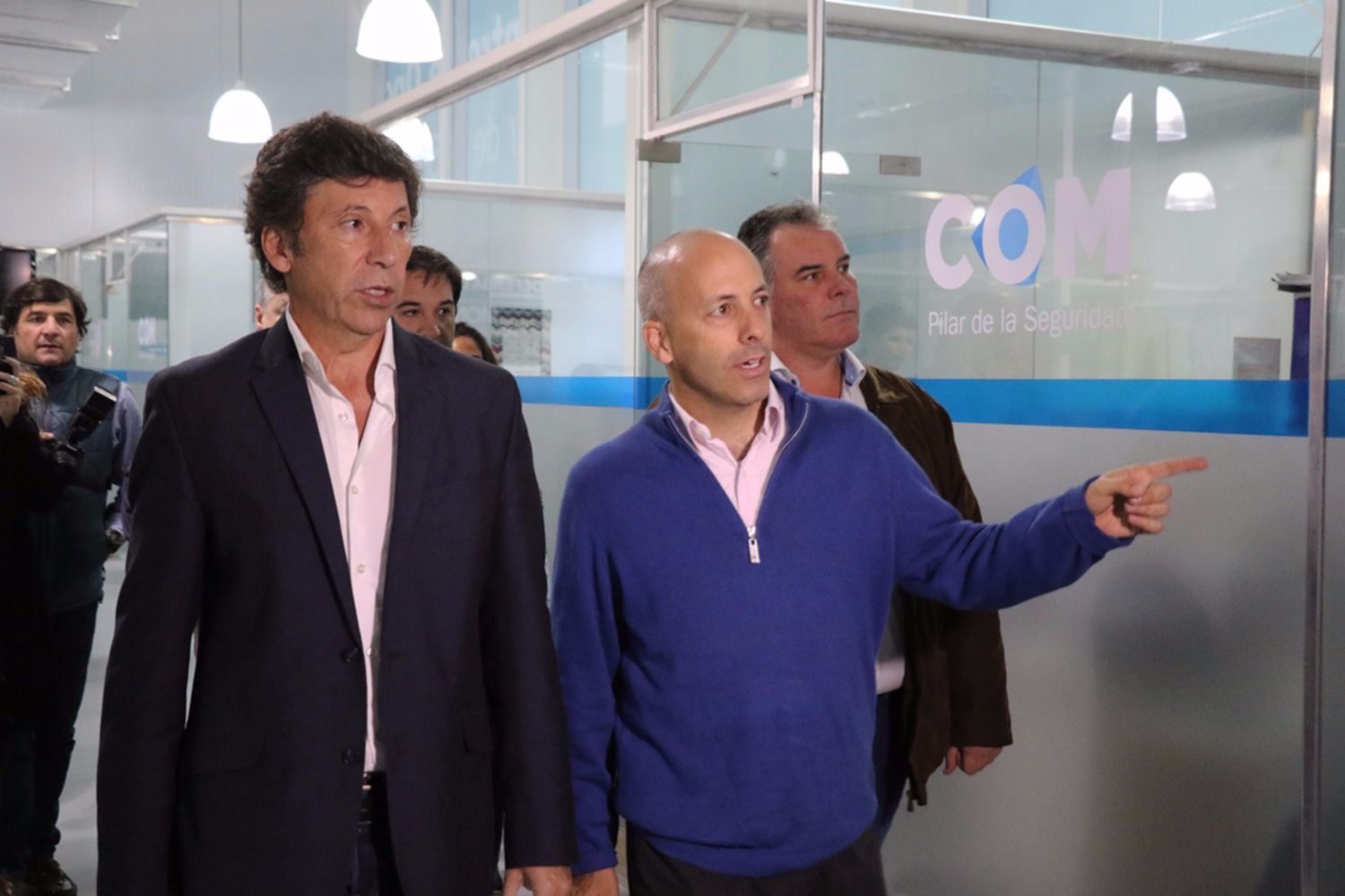 Ducoté jutno a Posse en el Centro de Operaciones Municipales