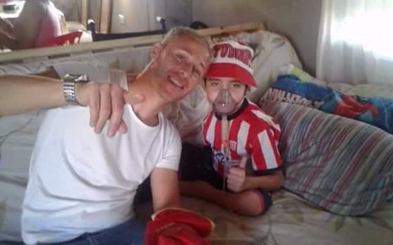 El niño era fanático del Pincha y el celular que contenía sus fotos fue hurtado