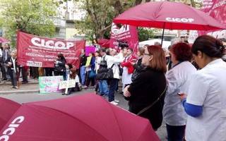 Los médicos comenzaron un nuevo paro de 48 horas y marcharon en 51, 17 y 18