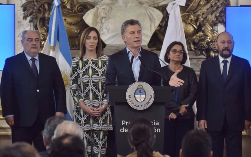 Macri firma un acuerdo energético con los gobernadores