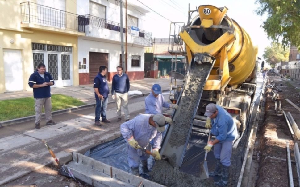 Katopodis visitó nuevas obras de pavimentación en José León Suárez  