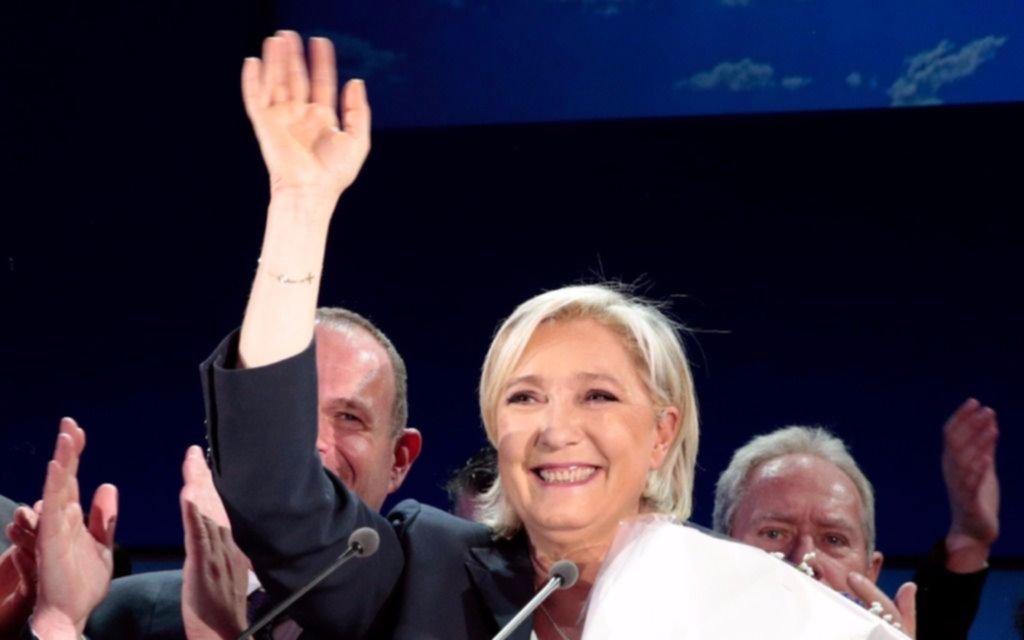  Le Pen: “Es hora de liberar al pueblo francés”