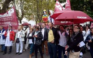 Médicos bonaerenses inician mañana un paro por 48 horas