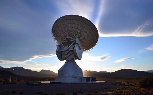 Argentina se suma a la carrera espacial con una antena parabólica en Mendoza