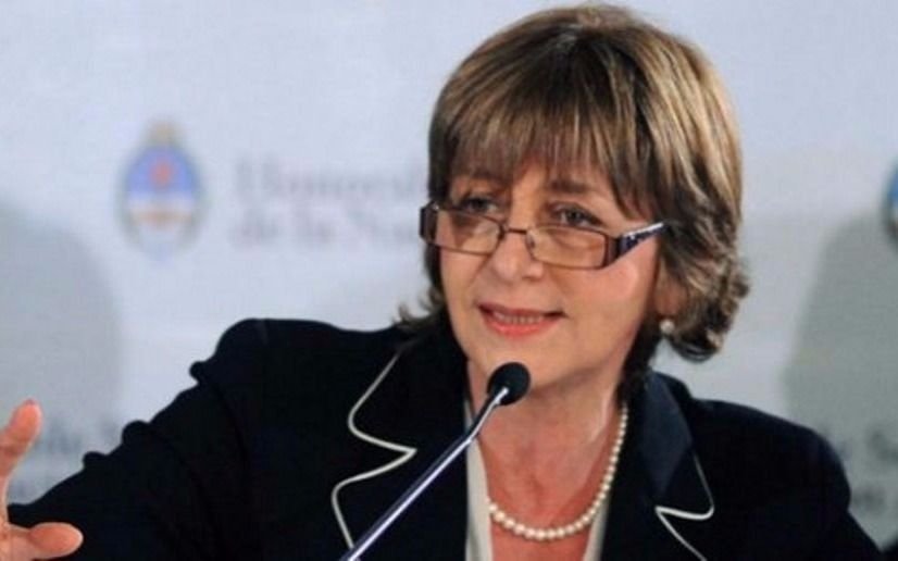 Comisión bicameral citó a Gils Carbó por “irregularidades” en la compra de edificio
