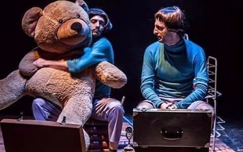El teatro municipal presenta la obra "El caballero manos de fuego"