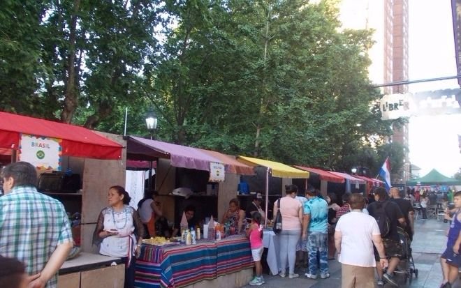 Nueva edición del Paseo gastronómico de las colectividades