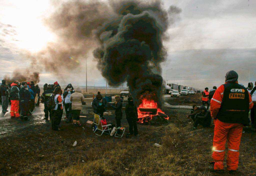 Las protestas llegaron a la ruta
