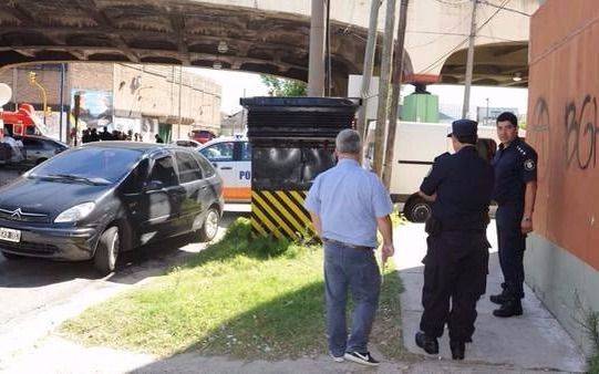 Delincuentes acribillan a un policía retirado en Avellaneda
