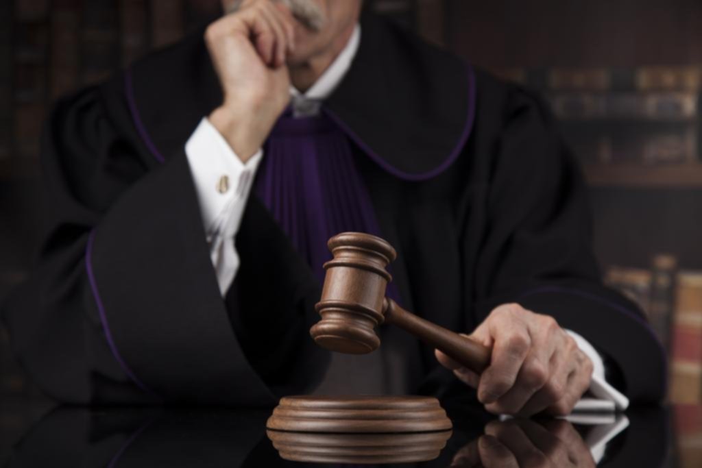 El Gobierno muestra buenos datos económicos mientras enfrenta a la justicia federal