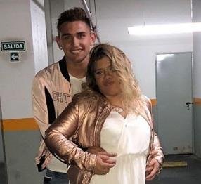 More, agradecida con su novio, por cuidarla