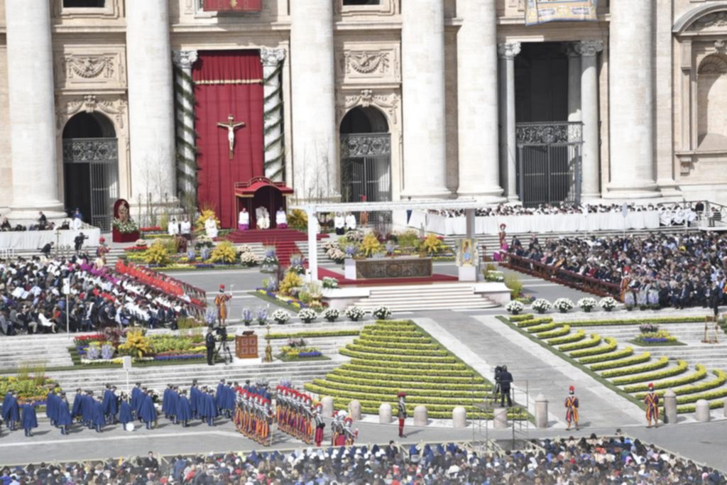 El Papa pidió encontrar una “salida justa y humana” para la crisis que agobia a Venezuela