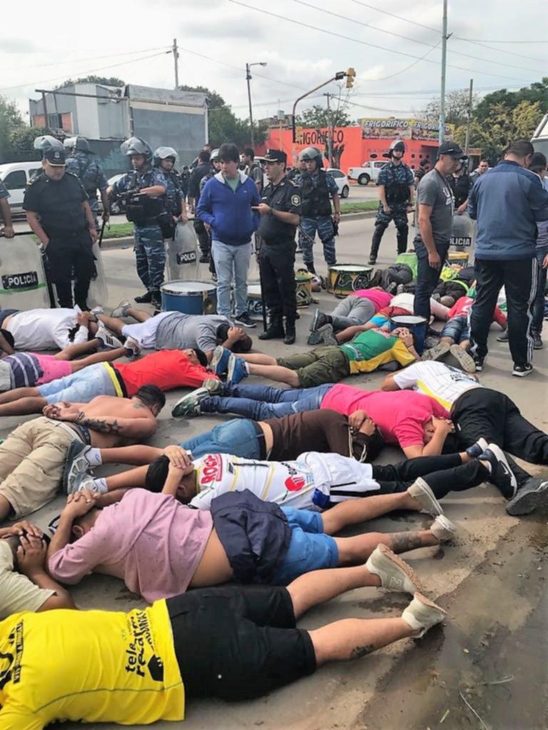 Detuvieron a 33 barras de Defensa y Justicia