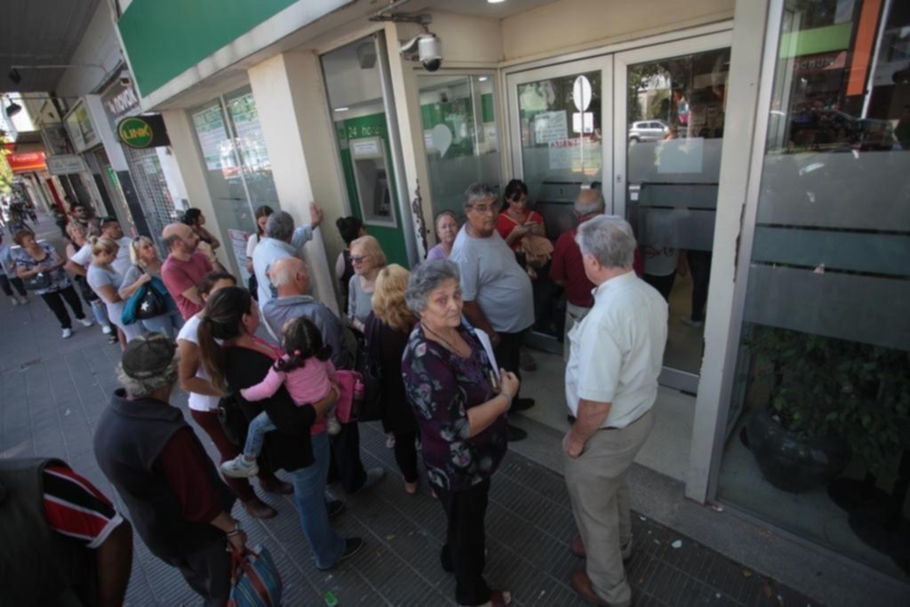 El Banco Provincia sigue sin atención al público por la protesta de los empleados