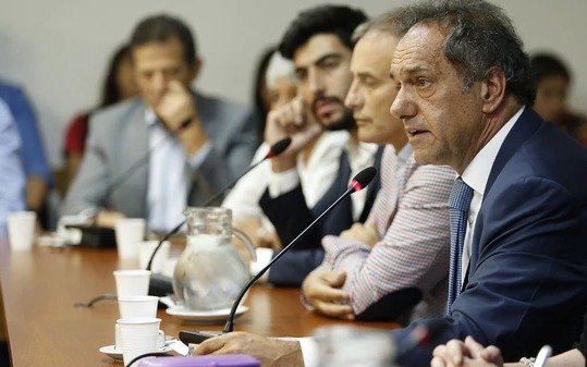 El pedido de Scioli las denuncias de abusos en clubes argentinos