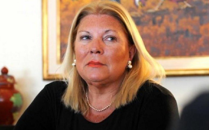 Elisa Carrió acusó a Mirtha de operar "en contra del Gobierno"