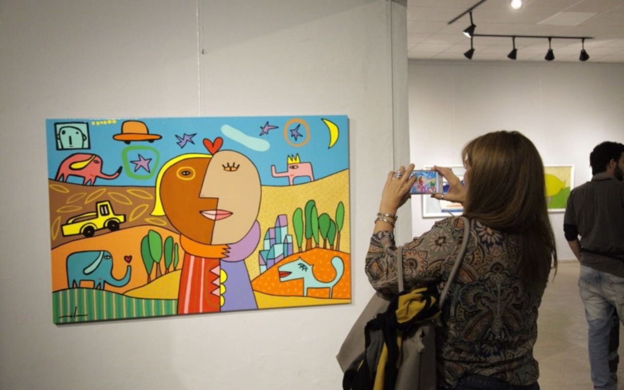Se extiende la muestra de Milo Lockett en el museo de Artes visuales