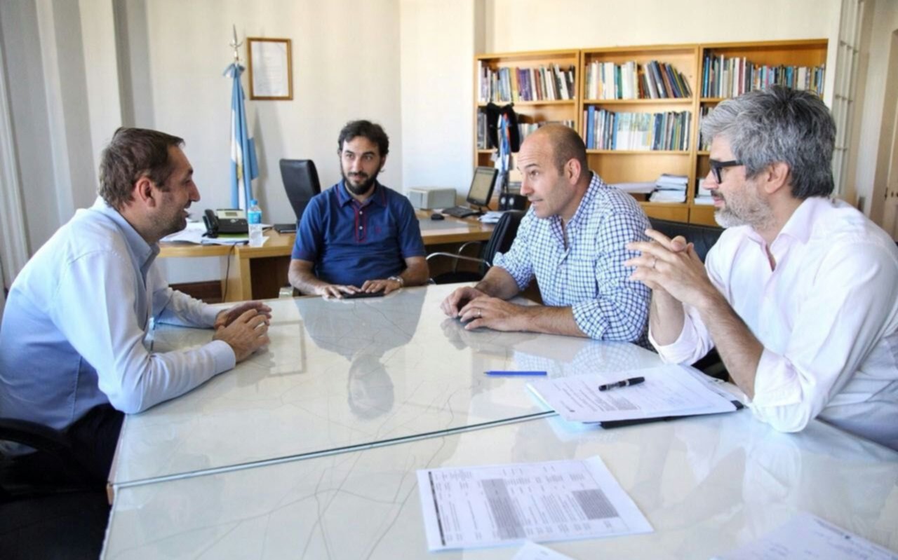 Molina acordó agenda por obras con Nación