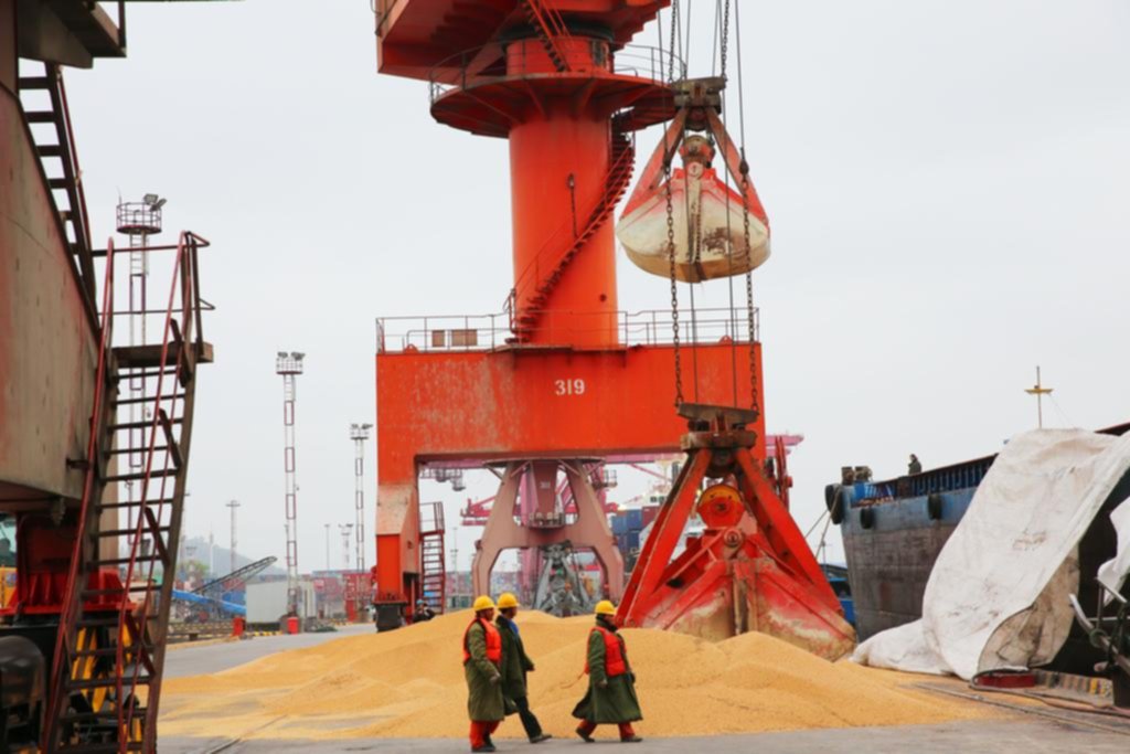 China gravará la soja y otros 105 productos de Estados Unidos