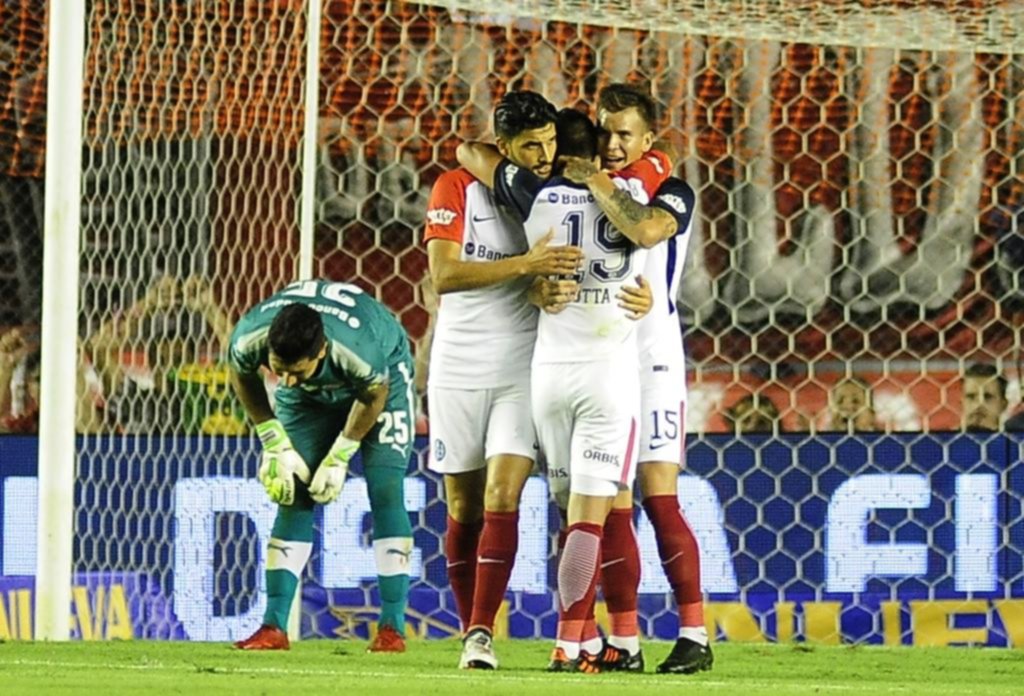 Gran victoria de San Lorenzo en Avellaneda y es el nuevo escolta en la Superliga