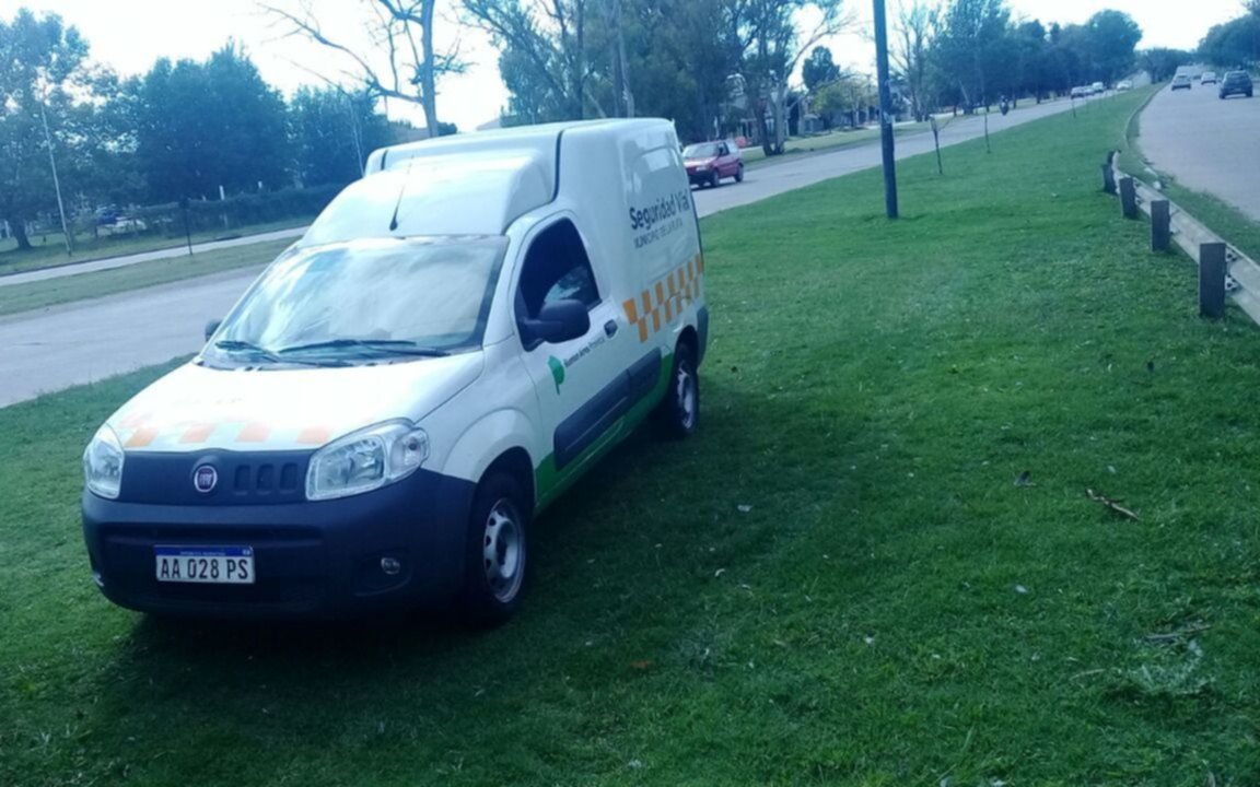 Secuestran dos camionetas que labraban multas ilegalmente