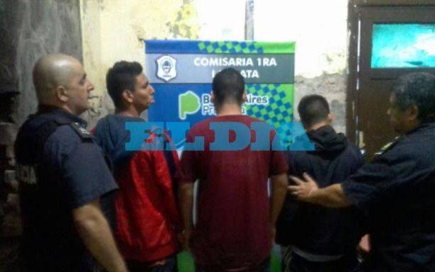 Tres sujetos detenidos por manosear a una nena en plaza San Martín