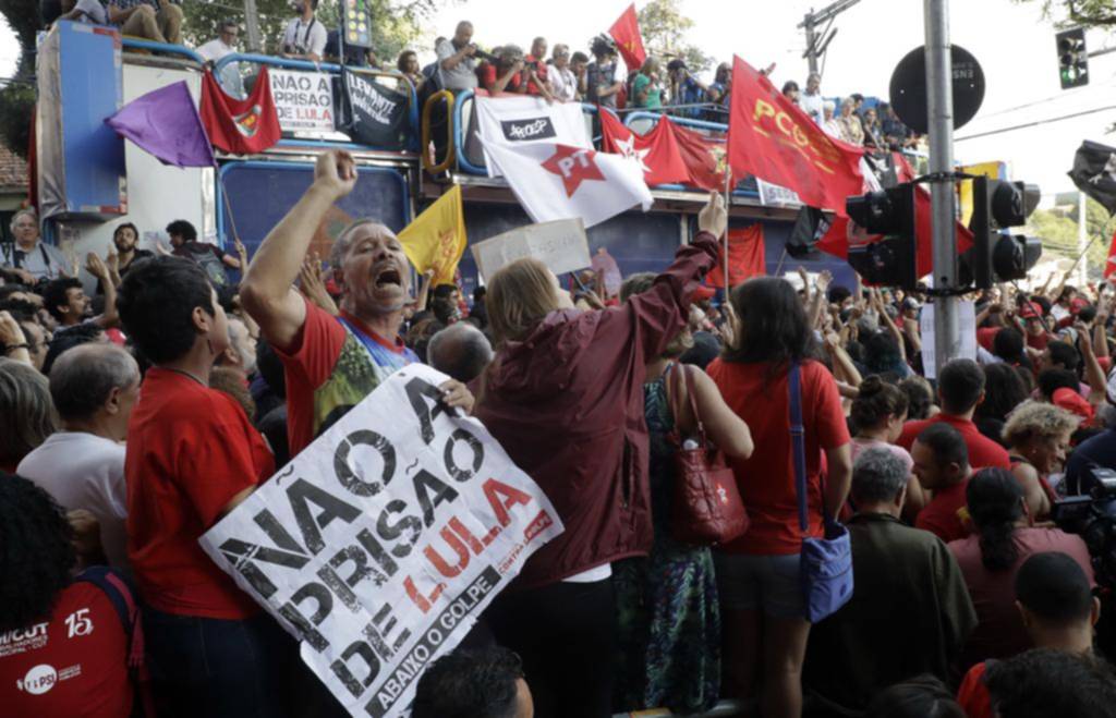 Desde el PT salen a desmentir que se haya negociado su entrega a la Policía