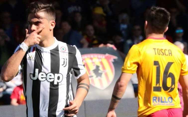 Dybala brilló, hizo tres goles y le dio la victoria a Juventus